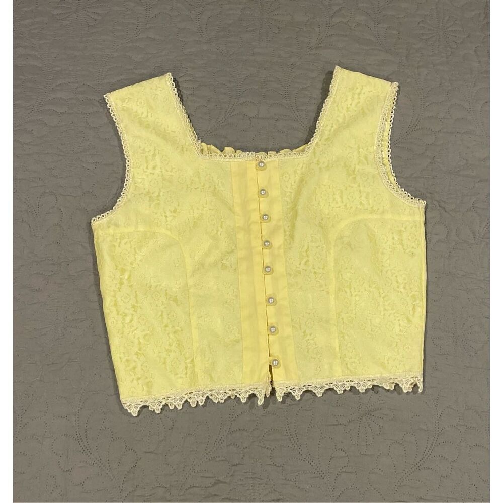 Yellow Lace Button-Front Tank with Scalloped Trim